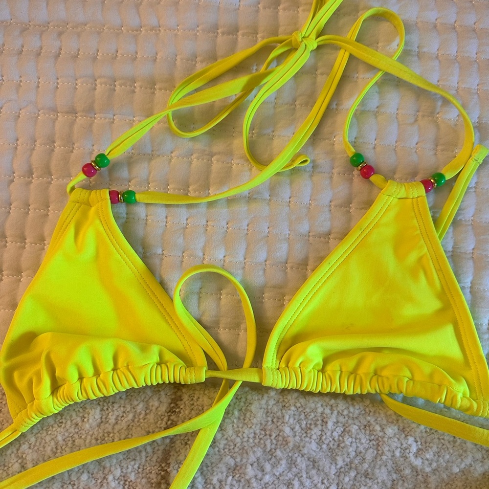 Wild Fable Neon Yellow Bikini Set – Size M (8–10) - Picture 2 of 4